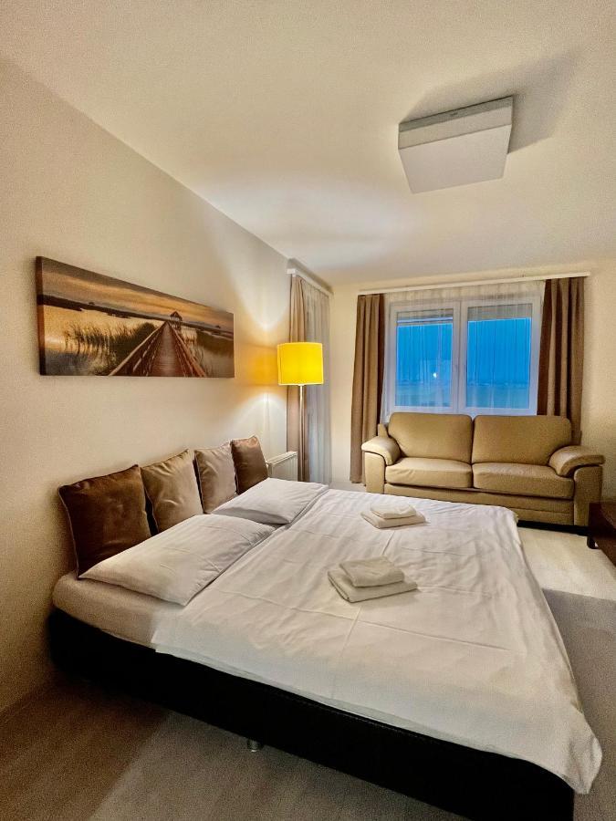 Chance Apartman Buekfuerdo Exterior photo
